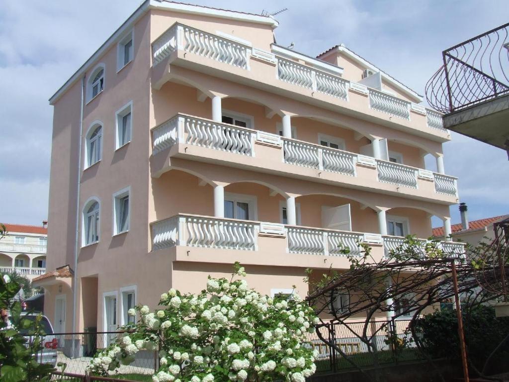 Rooms & Apartments Ana 2 Zára Kültér fotó